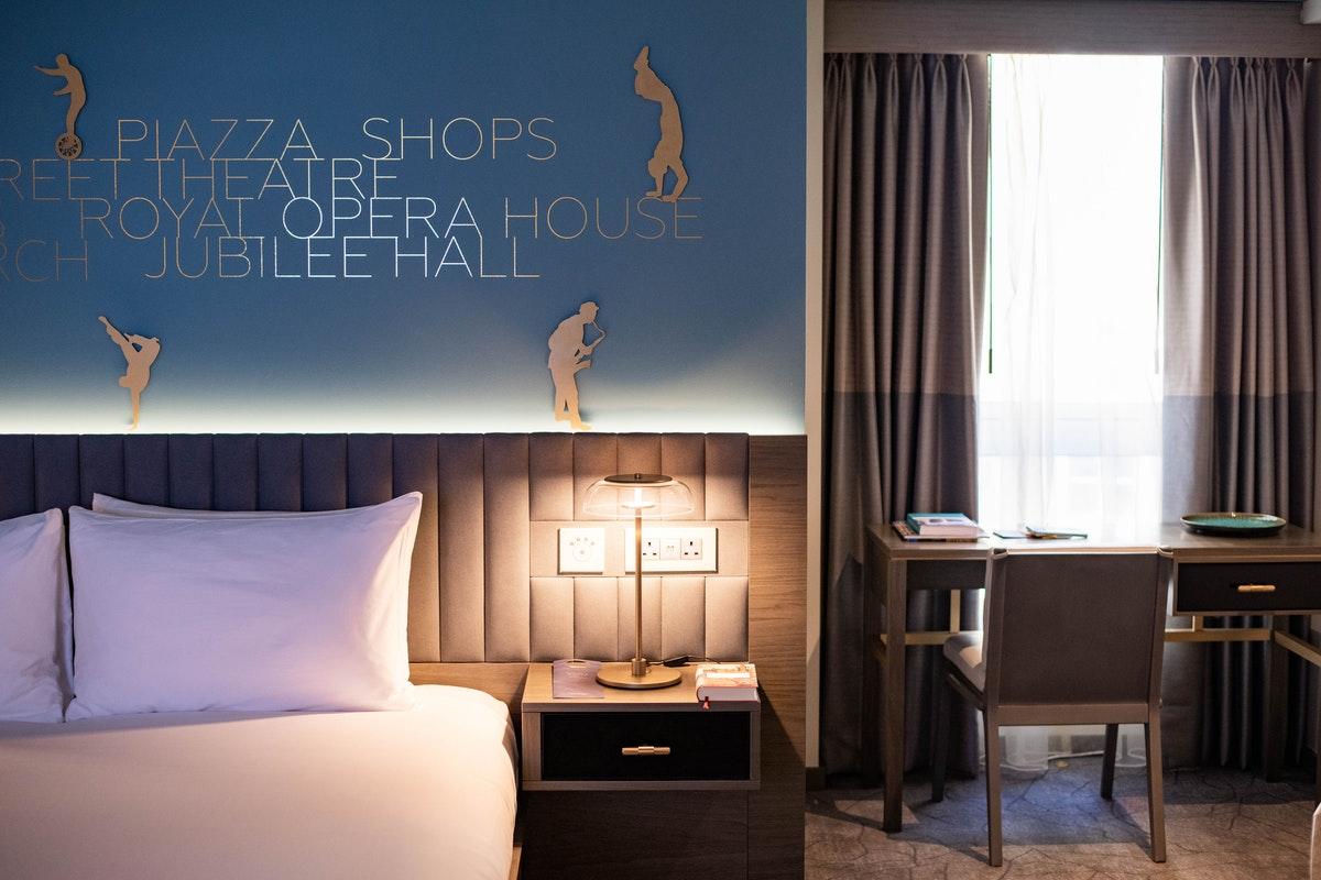 Middle Eight - Covent Garden - Preferred Hotels And Resorts Лондон Экстерьер фото Deluxe Room